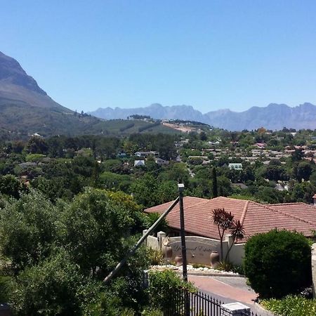 Apartamento 29 Carissa Street Somerset West Exterior foto